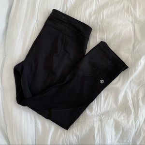 Lululemon Legging | Thin Breathable Material | Size 8, 27 inches Length